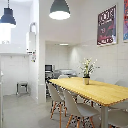 Bh2 Charm In Bohemian Bairro Alto * 4bdr * Old Style Апартаменты
