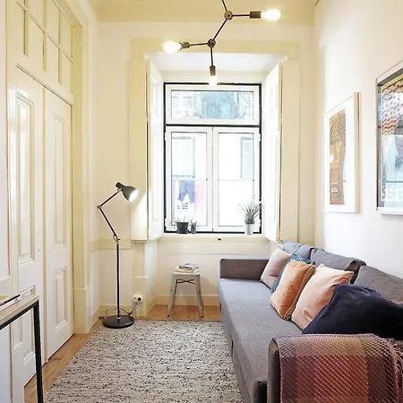 Bh2 Charm In Bohemian Bairro Alto * 4bdr * Old Style Apartment Lisbon