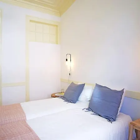 Bh2 Charm In Bohemian Bairro Alto * 4bdr * Old Style * Lisbon
