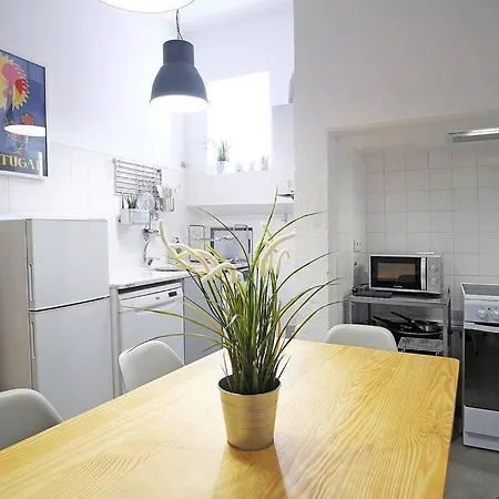 Bh2 Charm In Bohemian Bairro Alto * 4bdr * Old Style Apartment