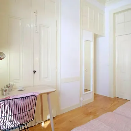 Bh2 Comfort & Style! In The Heart Of Nightlife - Bairro Alto דירה ליסבון